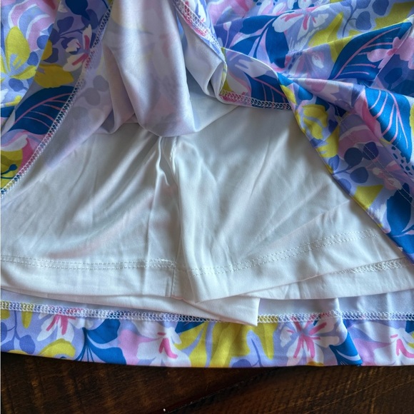 Size LP Stella Parker UV50 beach/sport skirt with shorts underneath - Picture 6 of 6